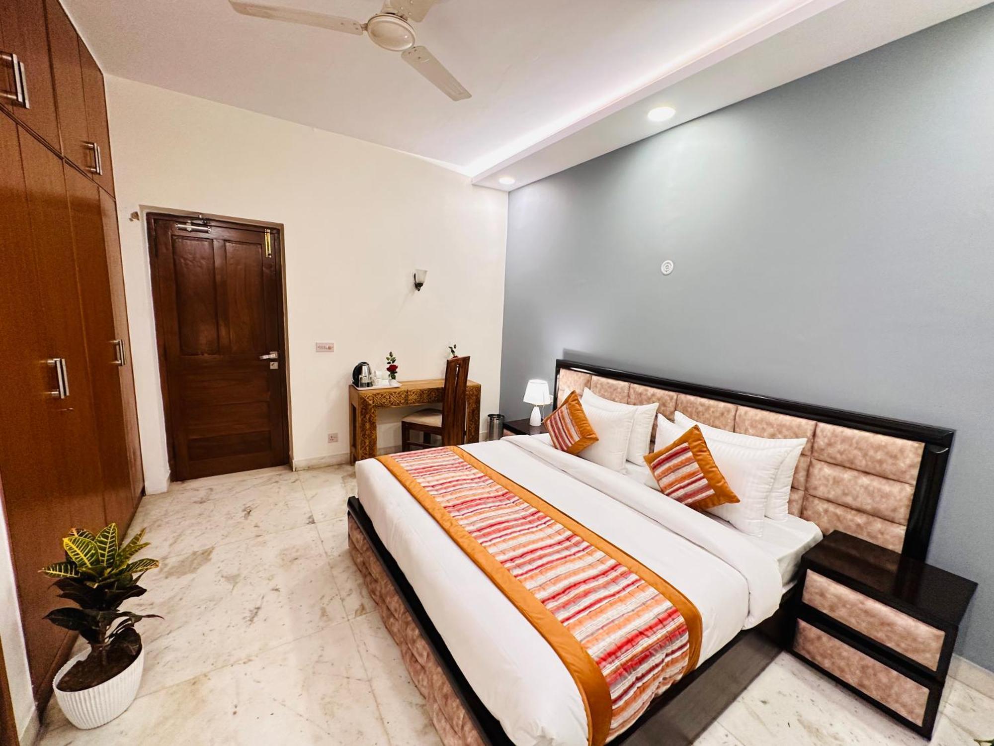 Hotel Grove Residency Hauz Khas New Delhi Couple Friendly Esterno foto