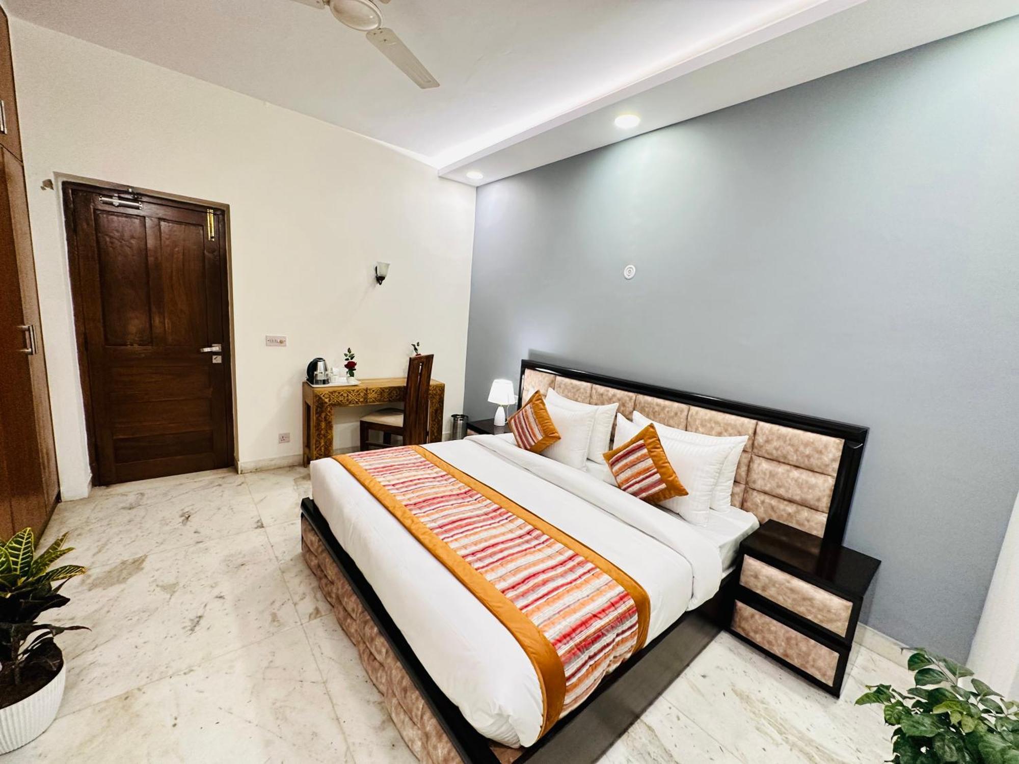 Hotel Grove Residency Hauz Khas New Delhi Couple Friendly Esterno foto