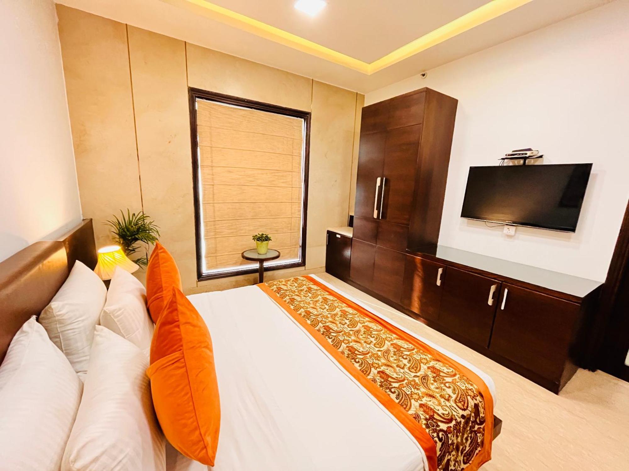 Hotel Grove Residency Hauz Khas New Delhi Couple Friendly Esterno foto